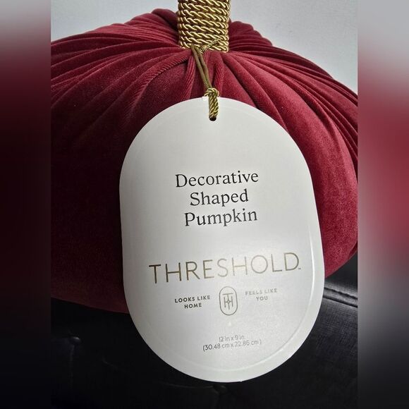 NWT THRESHOLD Halloween Thanksgiving large 16' Shaped Velvet Burgundy Pumpkin - Picture 6 of 10